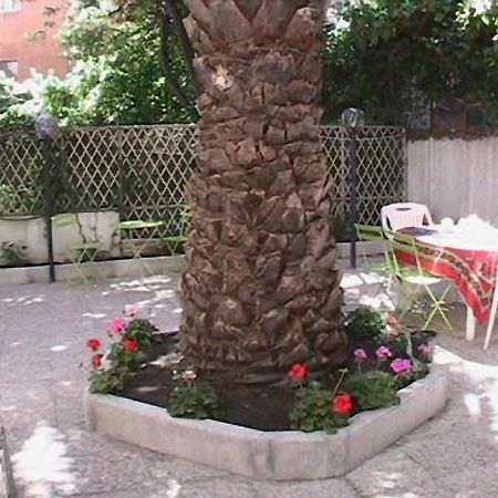 Bed and Breakfast Casa Totti Roma Esterno foto